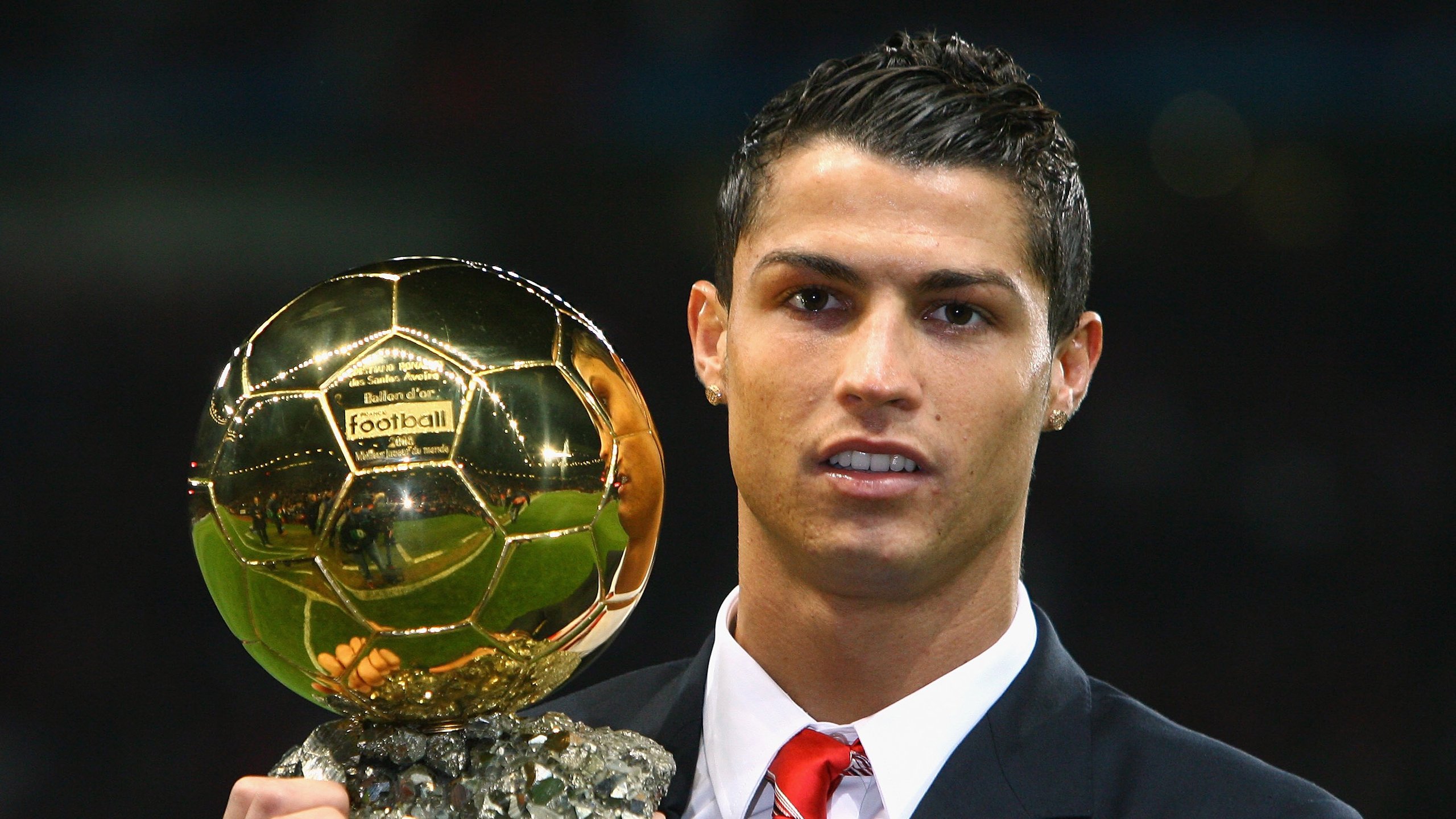 日本足球队备战充分，状态良好，日本足球队首发11人