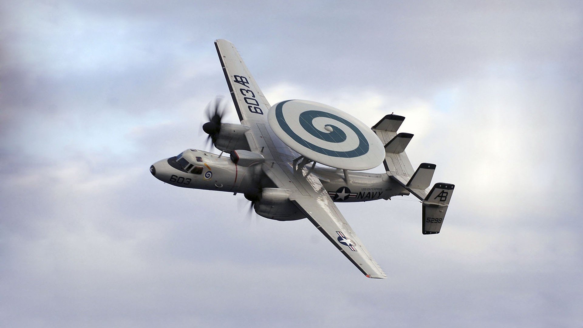 中国男篮专注细节训练 球员态度积极进取，中国男子篮球队训练计划