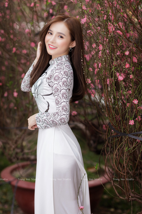 爱游戏赛事中心-中场组织层级是否因控球比例变化而被重新定位，中场组织能力